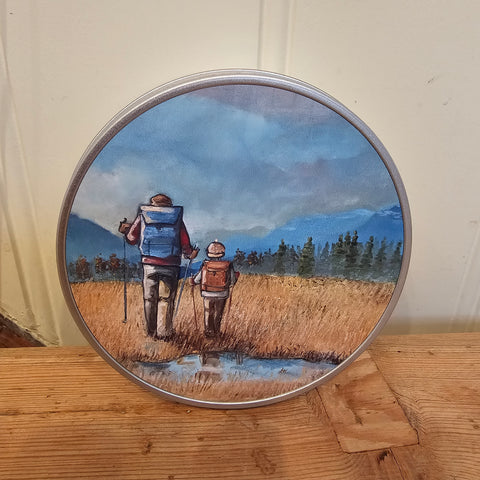 På tur med bestefar, rund boks