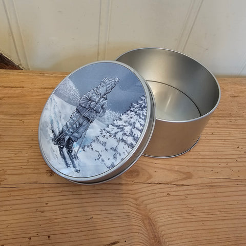 Små ski, store øyeblikk. Rund boks