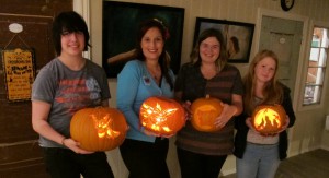 Pumpkin carving workshop at Dalalåven Atelier with Inga Dalsegg